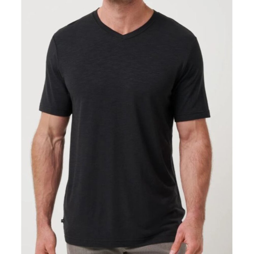 Travis Mathew Cloud Stretch Pima Cotton short sleeve V-neck Tee Med